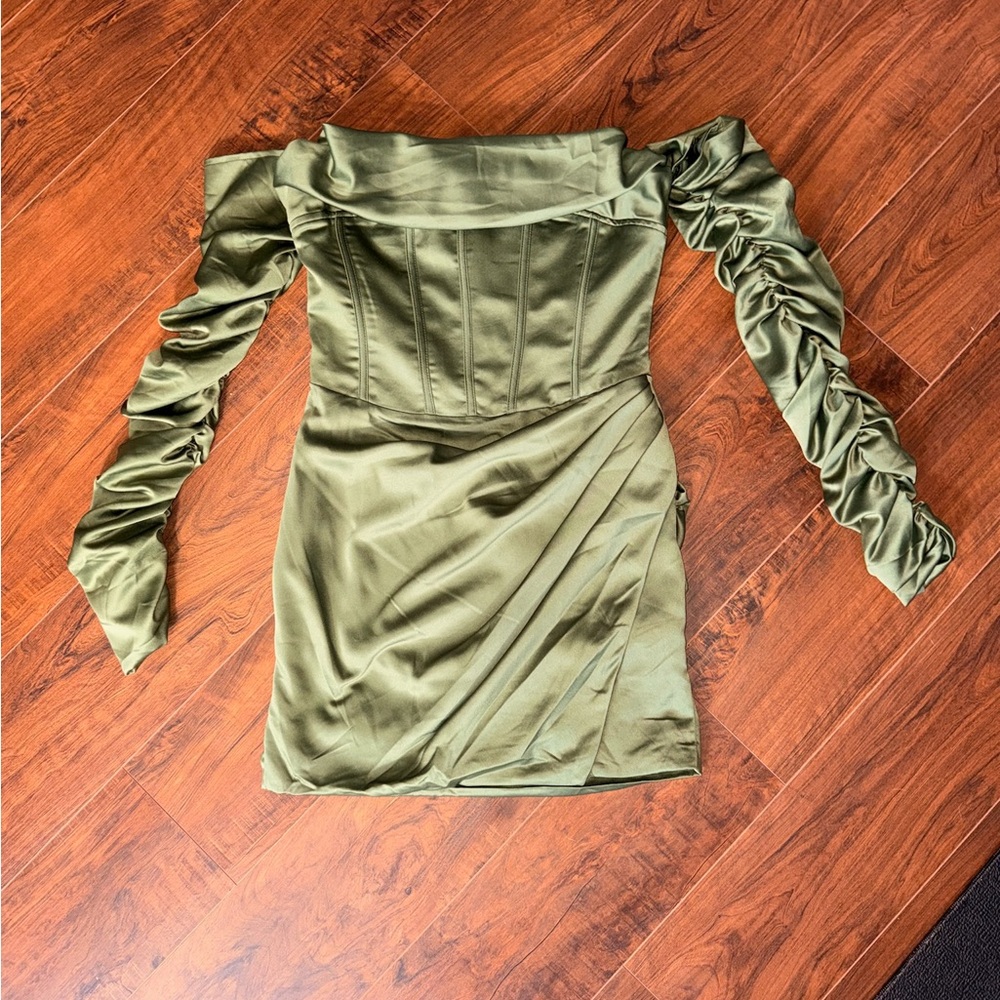 PrettyLittleThing Olive Long Sleeve Dress